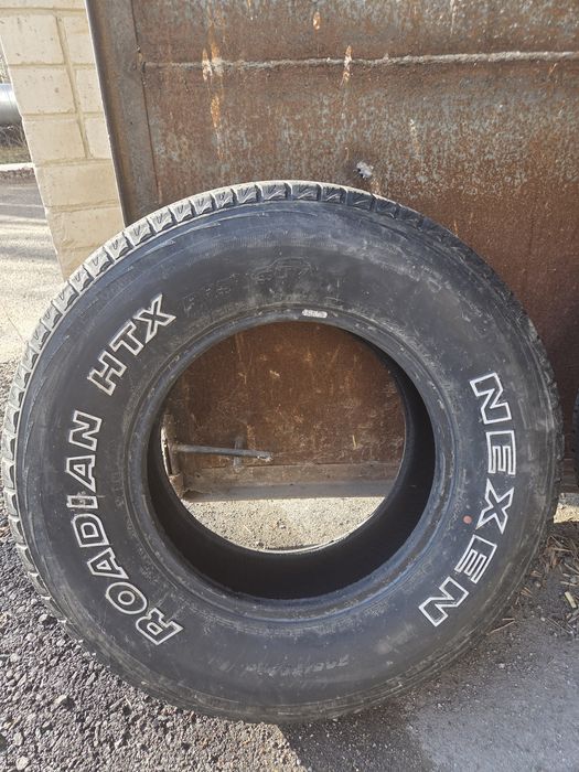 Комплект шин на митсубиси джип