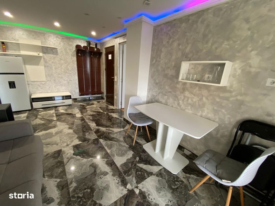 Apartament Centru, Modern, 3 Camere, Targoviste - 420 Euro