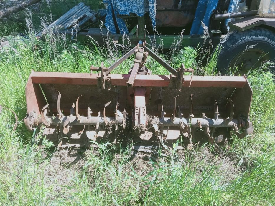 Продам приклепляемую фризу