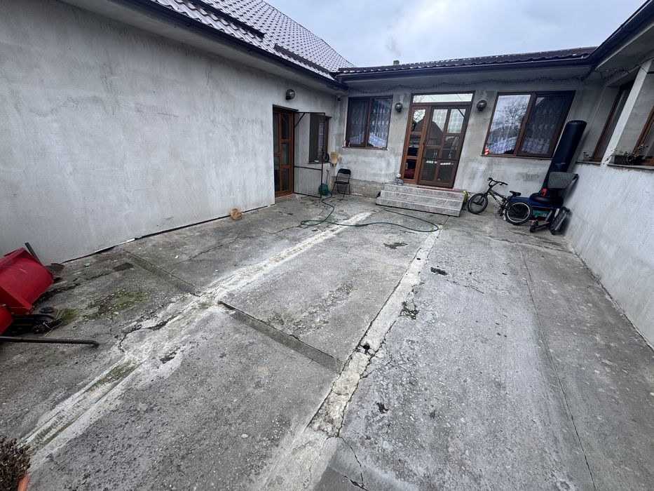 Amanajare curti cu pavaj