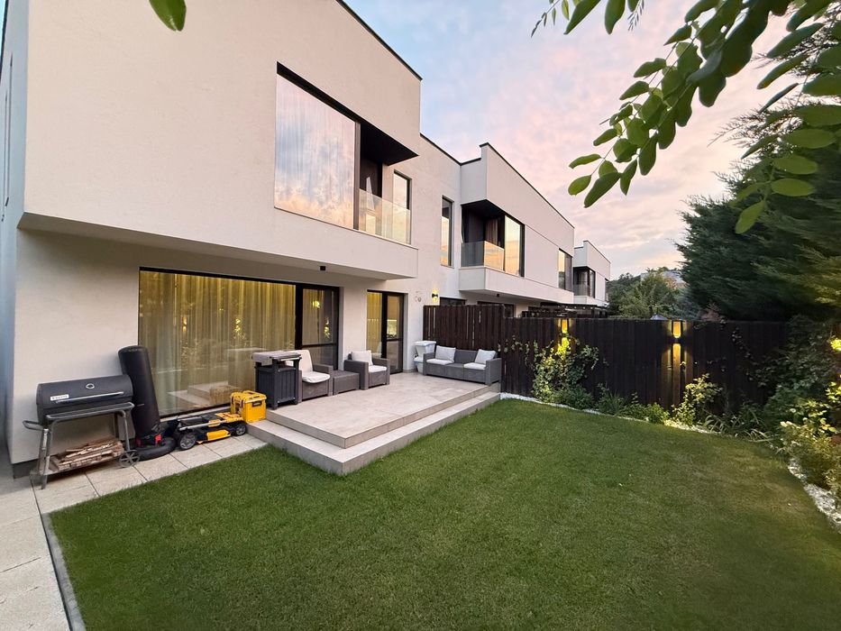 Casă Duplex modern, complet mobilat si utilat -Corbeanca, Laguna