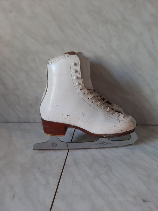 Patine gheata 23 profesionale patinaj artistic Riedell piele marime 37