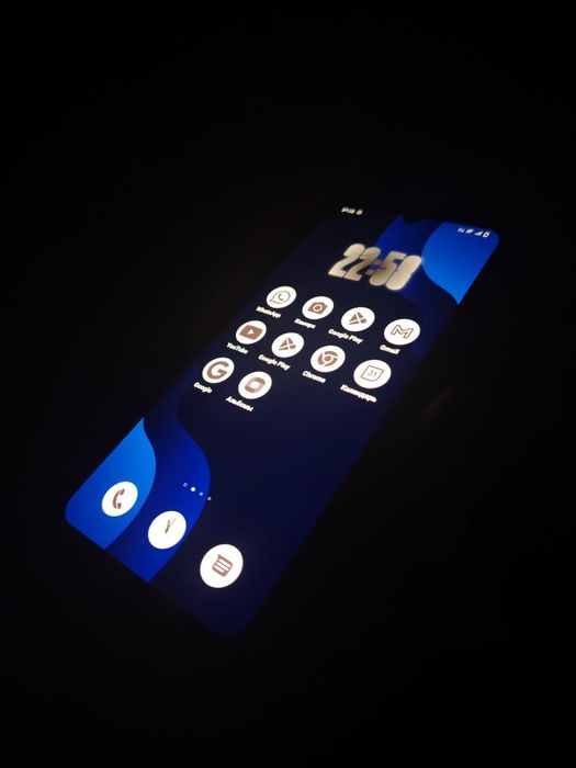 vivo V21 в хорошем состоянии