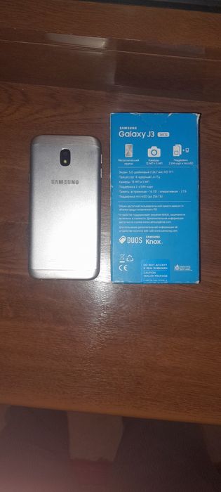 Samsung j330 telefon
