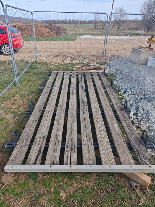 Багажник за бус със стълба