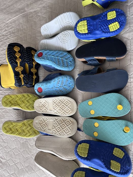 Обувки за момче номер 23