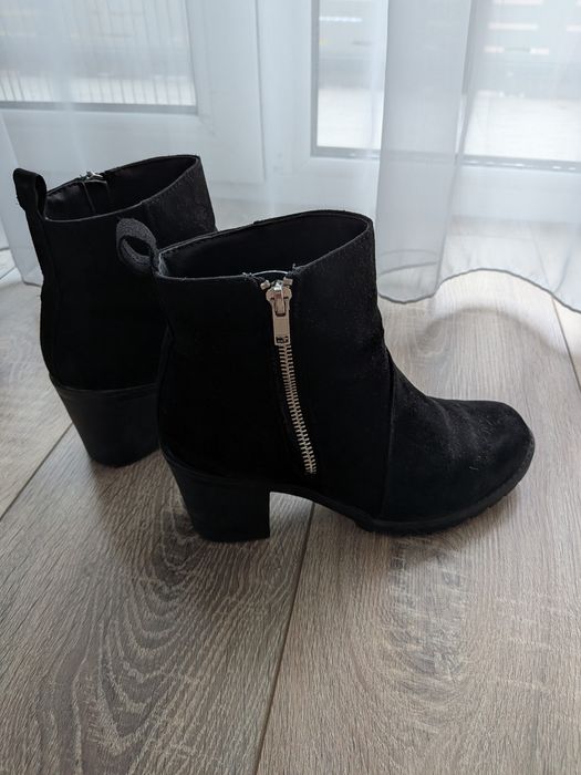 Vand botine negre 37