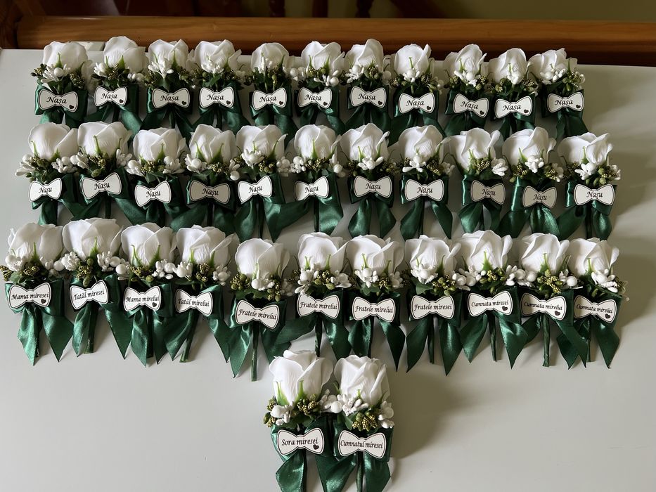 Cocarde si bratari domnisoare de onoare