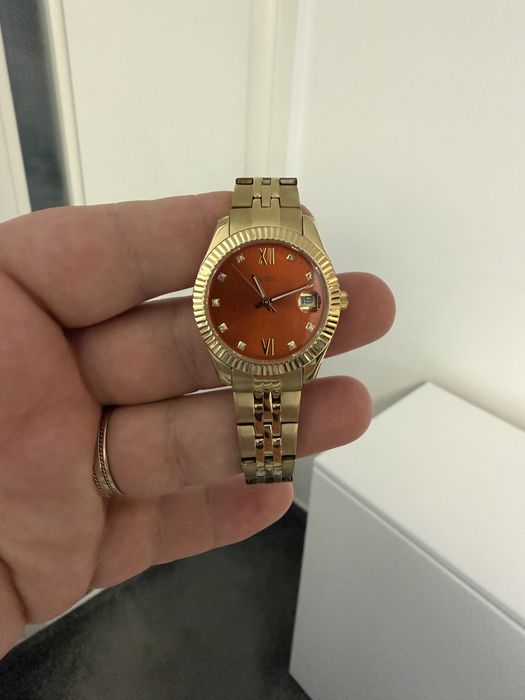 Vand ceasuri dama Tommy, Fossil