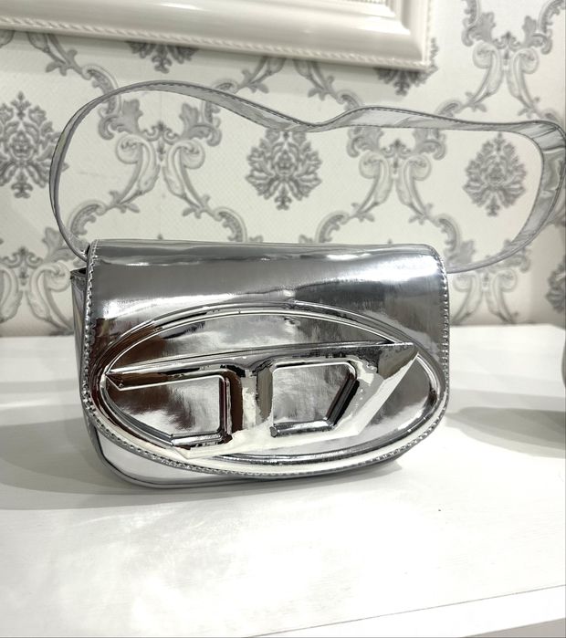 Женска стилна чанта