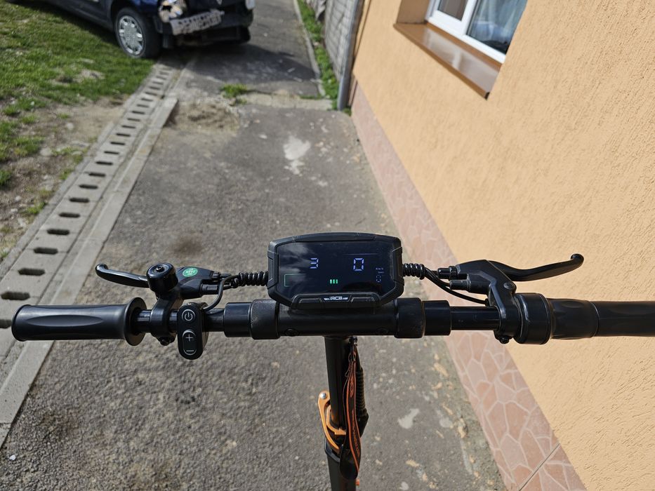 Trotineta electrică RCB