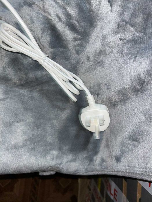 Електрическа яка!