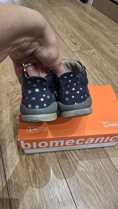 Ботинки biomecanics на девочку