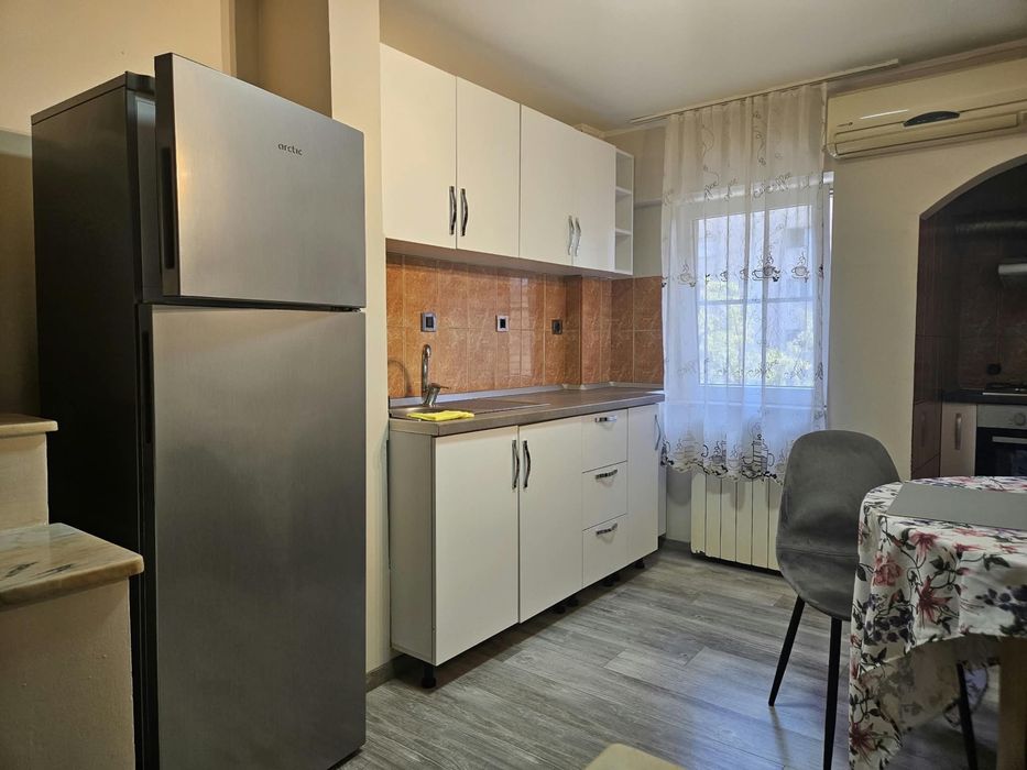 Apartament 3 camere centru piata
