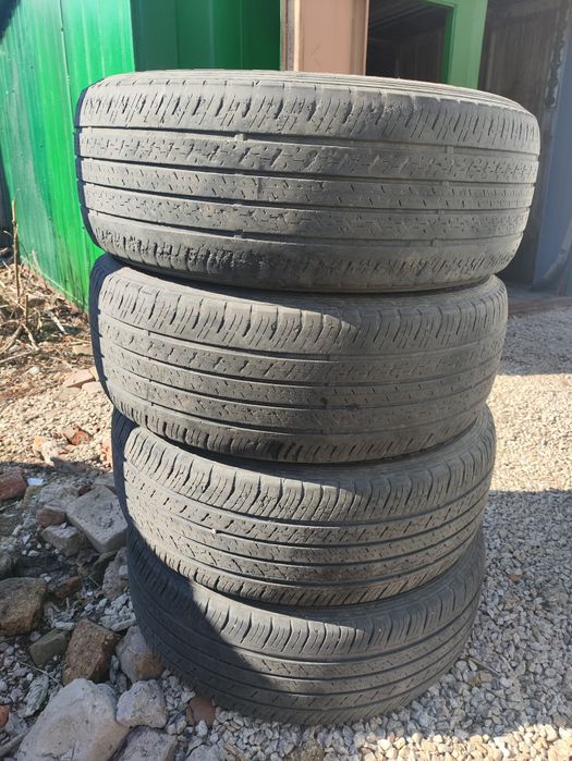 Шины 235/55/18  .