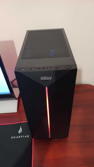 Vand 2 pc  uri gaming