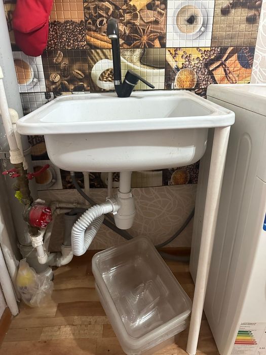 Продам раковину на кухню