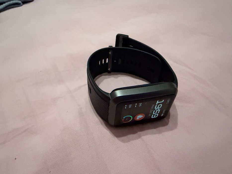 Смарт часовник Huawei watch D