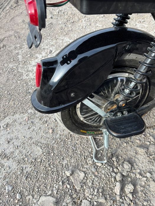 Продам Электроскутер.