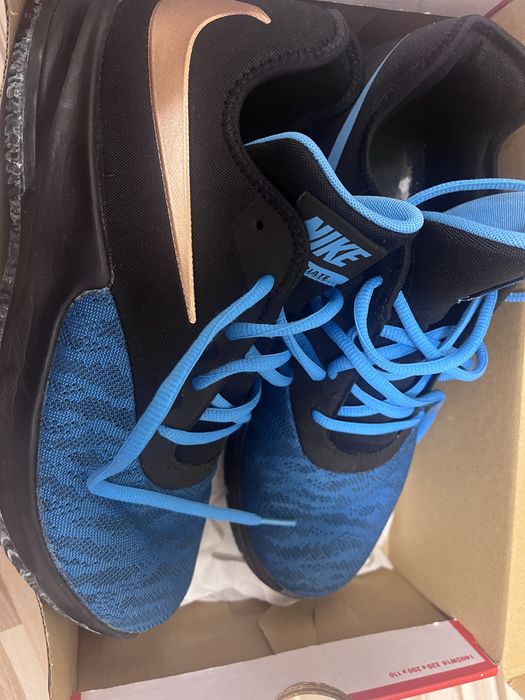 Обувки nike 42-ри номер