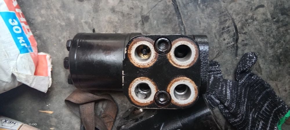 Рулевой дозатор для спецтехники 2 шт