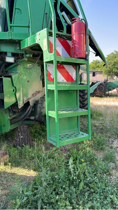 Dezmembrez combina agricola John Deere 9880 STS