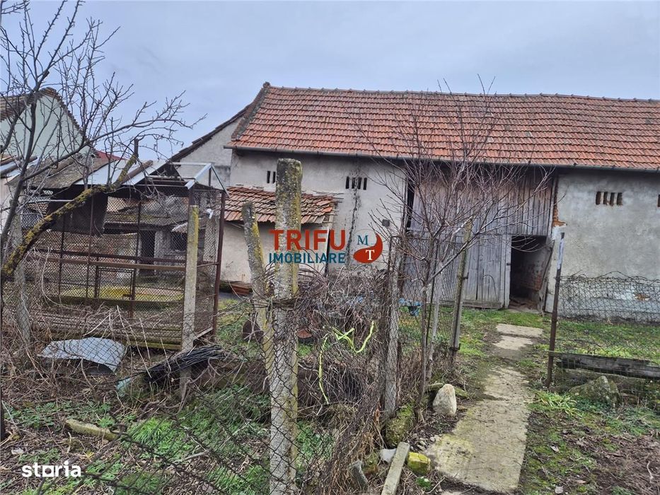 Casa in cartierul Barabant 1651mp teren, multiple posibilitati