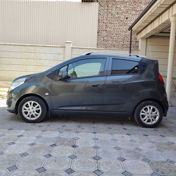 Автомобиль СПАРК