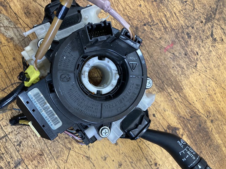 Mazda CX-7 2.2d 4x4 2010год Лентов кабел и лостове