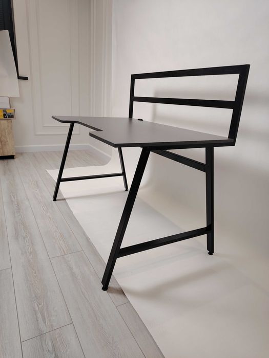 Стол письменный, рабочий