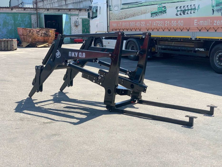 Погрузчик фронтальный навесной ПКУ-0.8 (КУН)