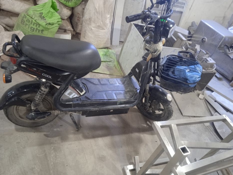 Електронний скутор