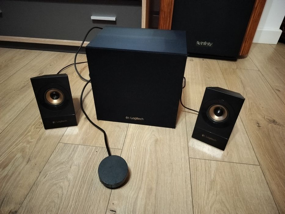 Sistem boxe Logitech Z533 Multimedia Speaker System