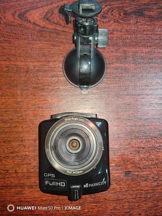 Продам видерегистратор, б/у, ParkCity DVR HD 710+карта памяти 32Gb.