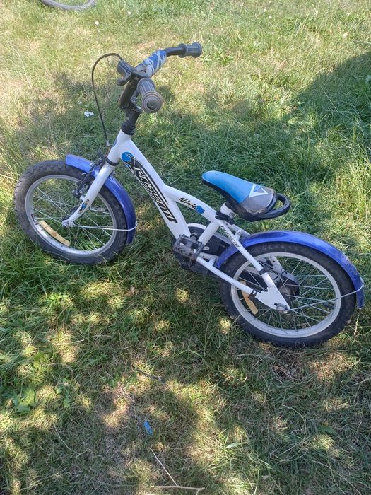 Продават се детски колела