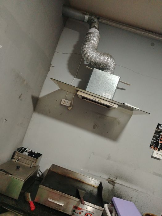 Fast food uchun jixozlari va xoladelniklar