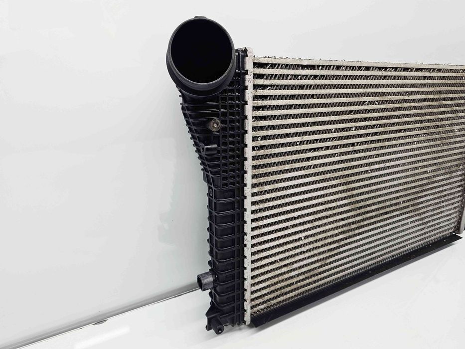 Radiator intercooler  Volkswagen Golf 6 (5K1) [Fabr 2009-2013] 1K01458