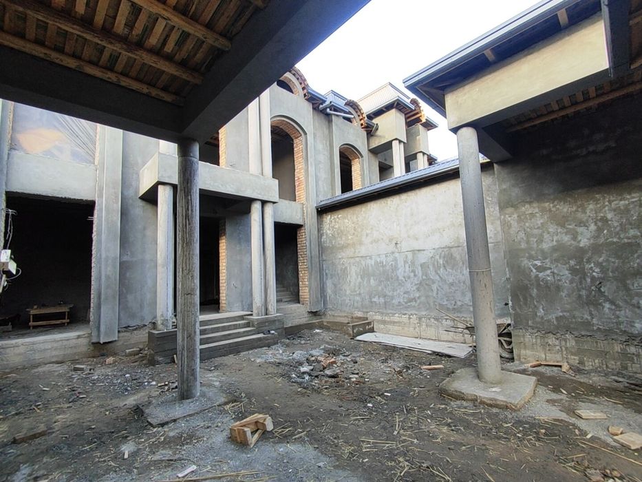 Uzumzor Keles 2.5 sotixdan 2 ta uchaska