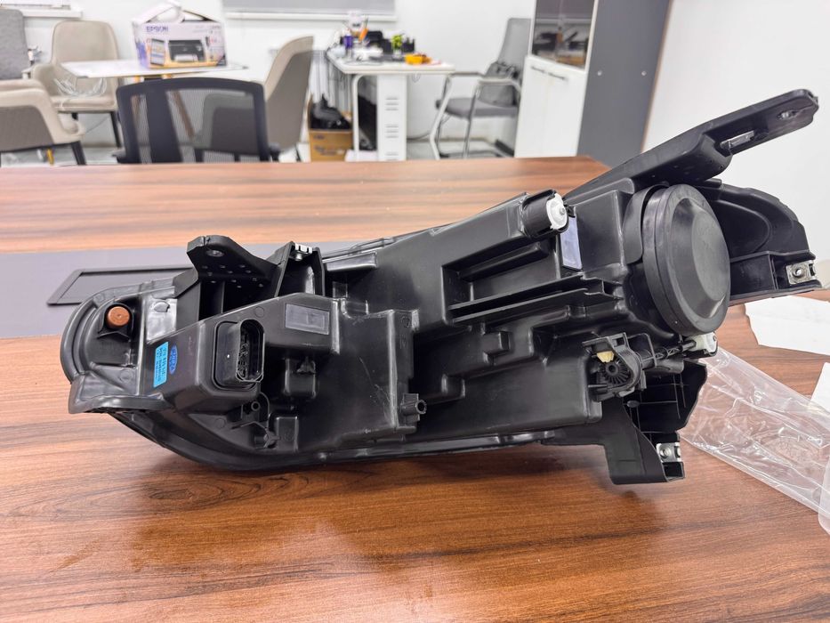 Jetour X70 PLUS Фара правая LED