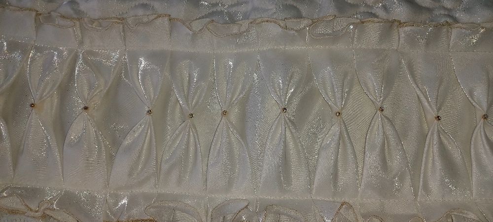 Продается новое свадебное покрывало,очень красивое!