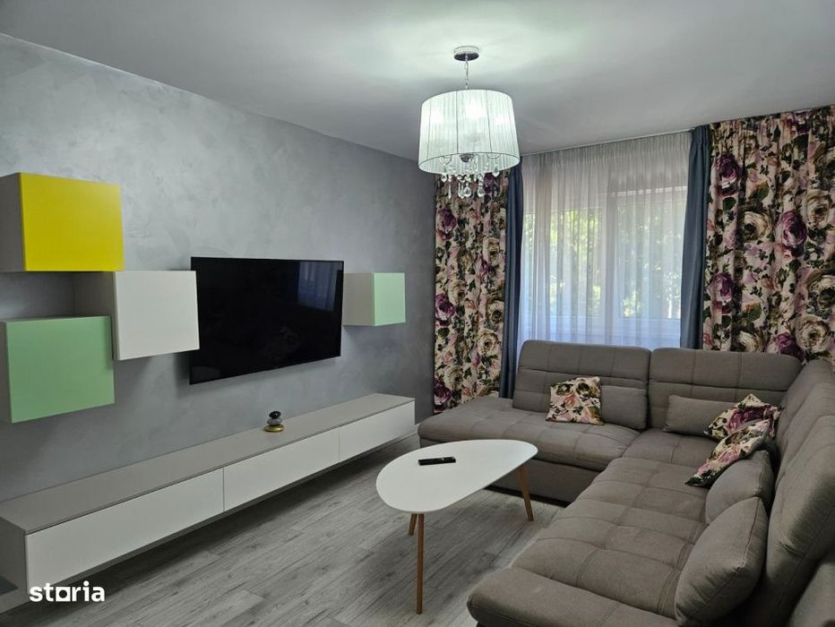 Apartament modern cu 3 camere de inchiriat in Vasile Aaron – Strada — fotografia 3