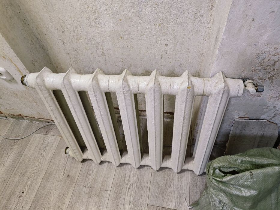 Радиатор чугунный 7 секций