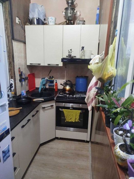 Продаю квартиру Яшнабадский р-он Авиасозлар-1, 2х комнат 50м2 Зеркалка