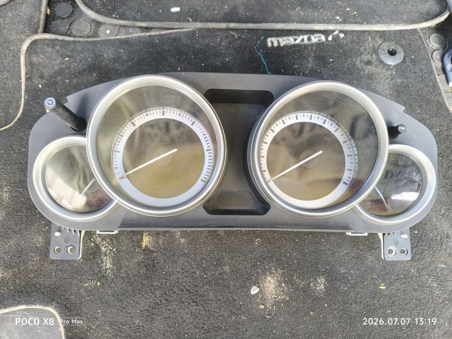 Табло за Mazda 6