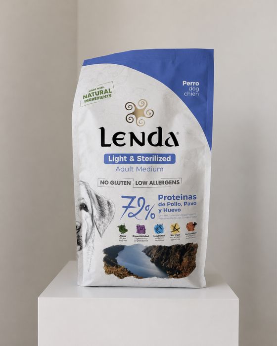 Холистик корм для собак Lenda Medium Adult Light