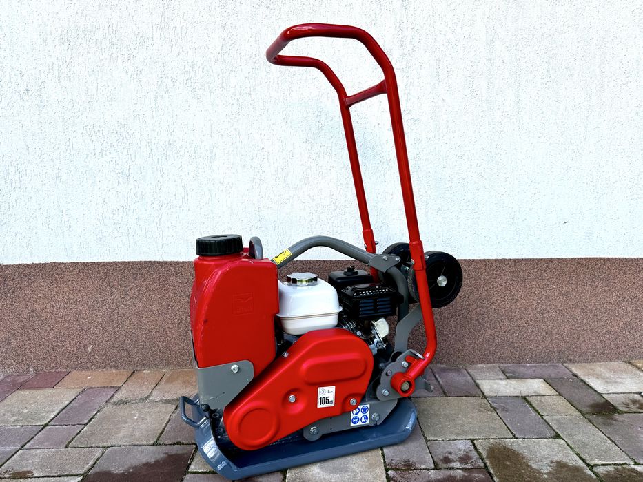 Placa compactoare Altrad Belle PCU07, NOUA! Motor Honda GX120, 70kg!