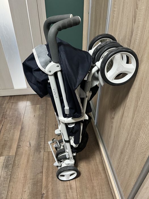 Продам коляску Inglesina