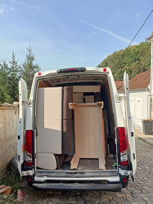 Debarasări apartamente, golire subsoluri,garaje, mutări cu manipulanți