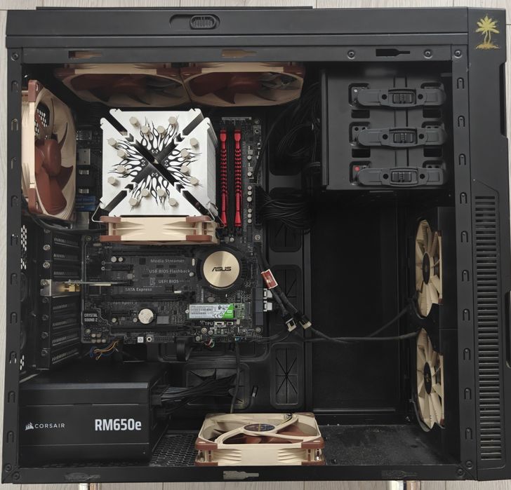 PC: Intel i5 4690k + ASUS Z97 Pro + Ninja 3 + SSD 120GB + 16GB RAM