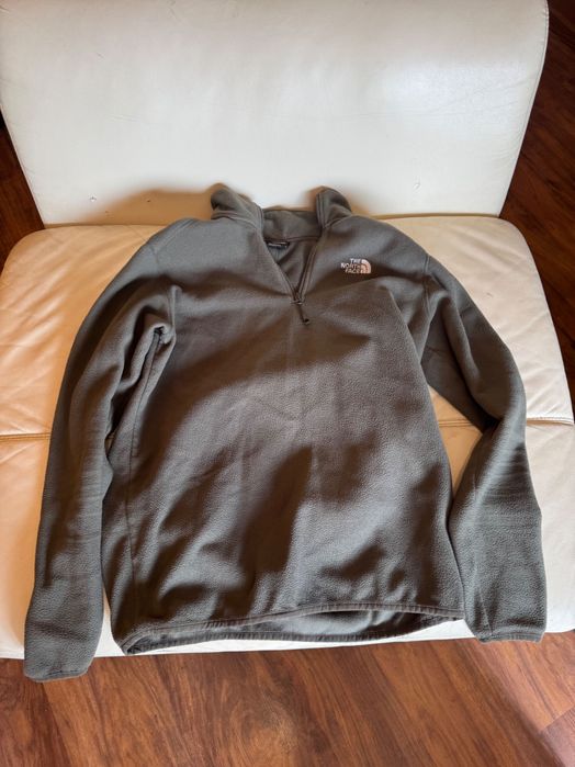 The North Face.         д